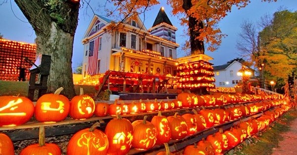 best states to visit during halloween