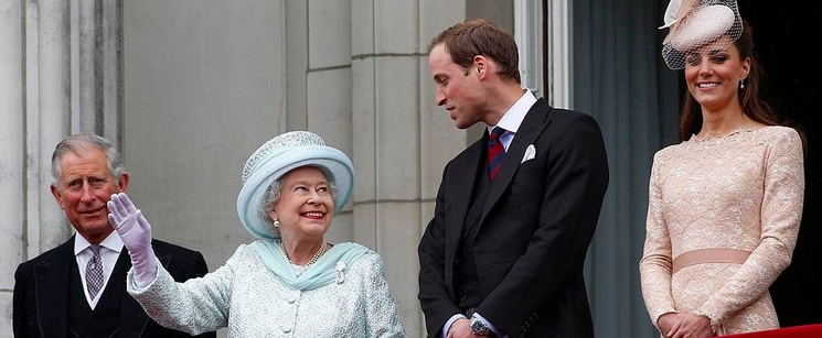 Ok Crowns Prince William And Kate Middleton King And Queen