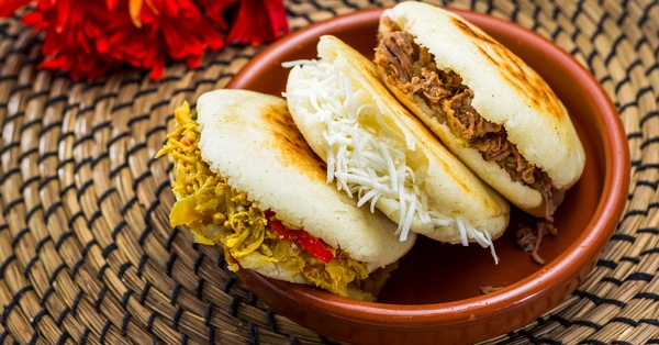 Aprende a cocinar arepas colombianas y venezolanas